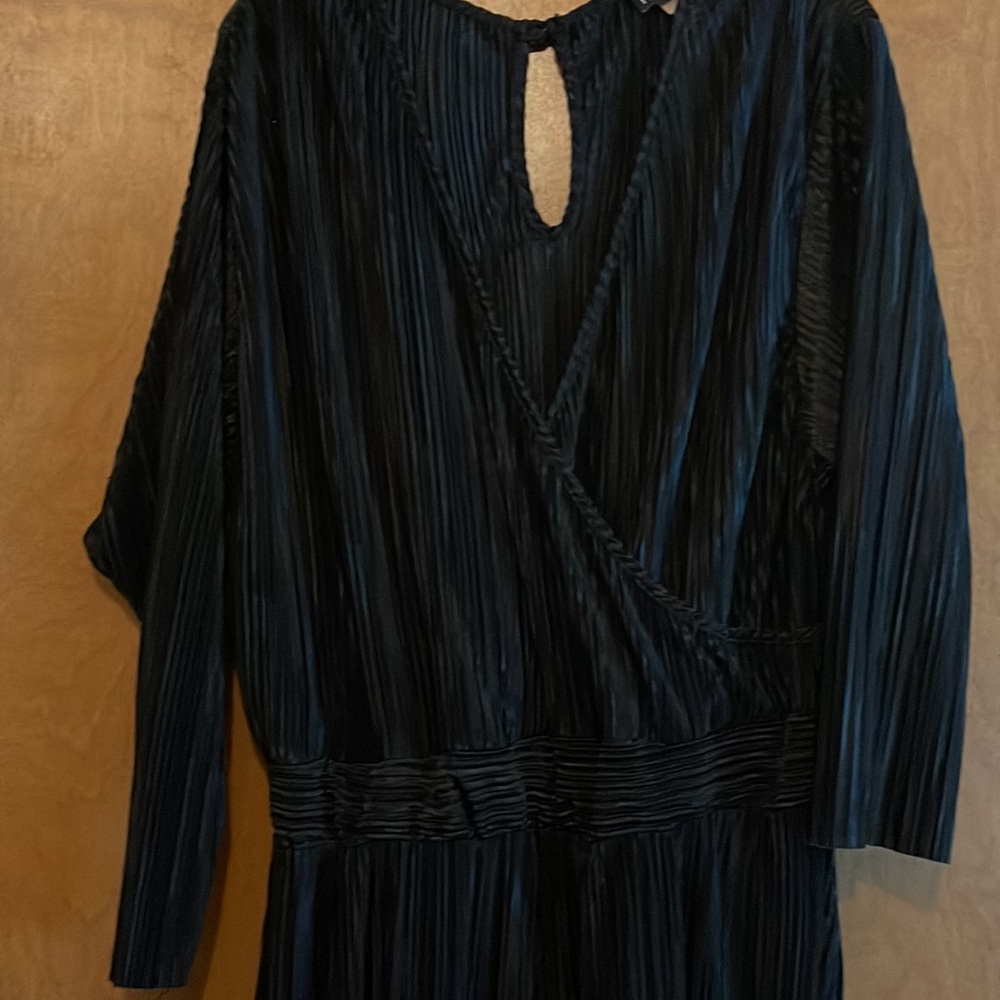 Jumpsuit - Picture 4 of 10